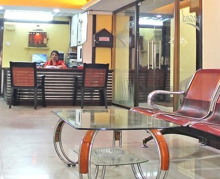 Neeranand Dalhousie- A Pure Vegetarian Hotel Kolkata Exterior photo