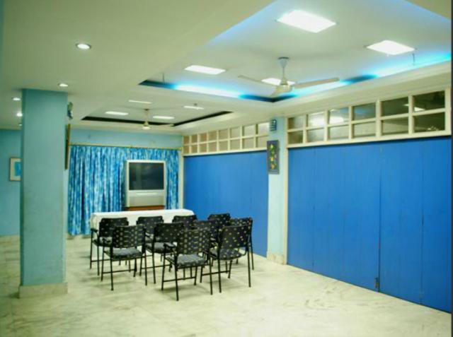 Neeranand Dalhousie- A Pure Vegetarian Hotel Kolkata Exterior photo